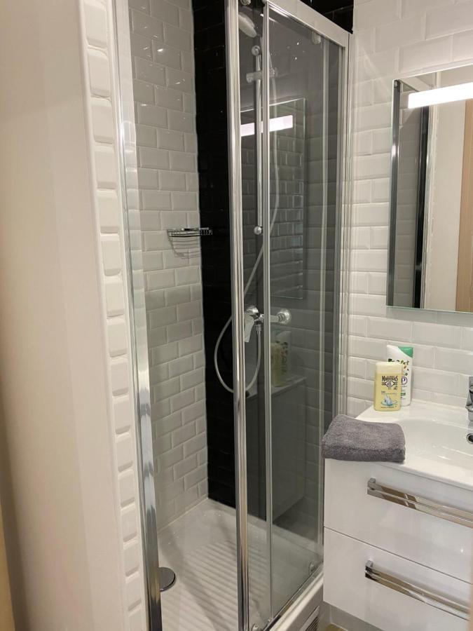 Appartement Large And Unique Souplex 60sqm, Well Located