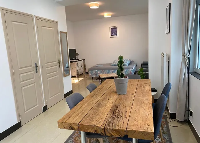 Large And Unique Souplex 60Sqm, Well Located