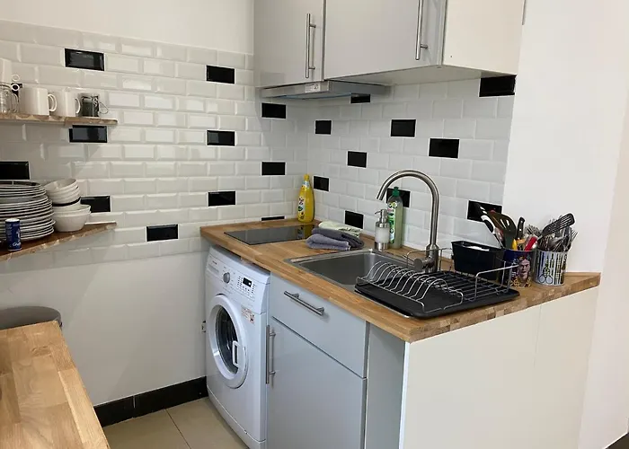 Large And Unique Souplex 60Sqm, Well Located